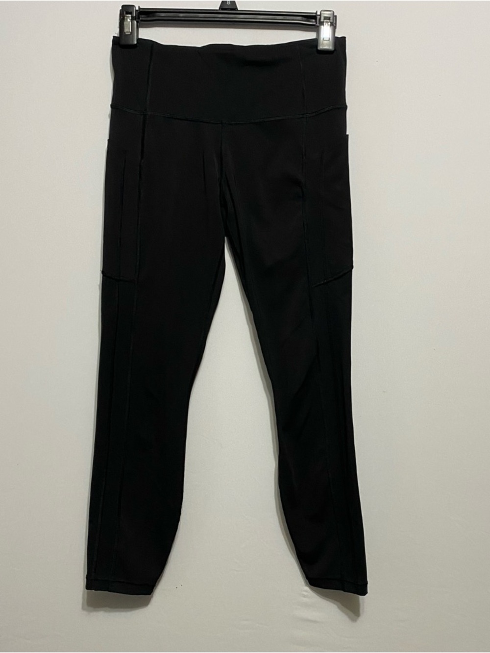 Athleta Capri Legging With Pockets Athletic Running Sz SP
